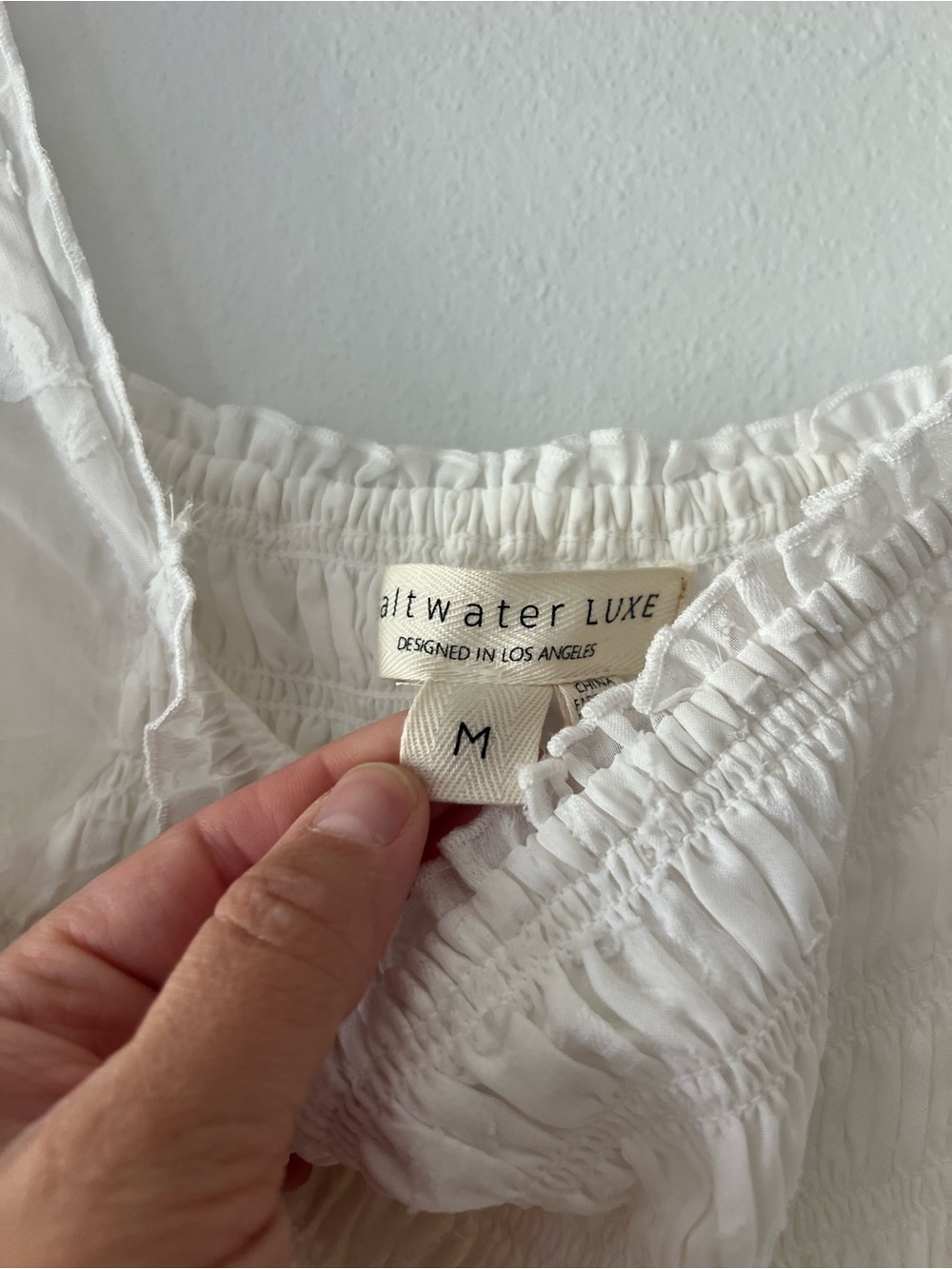 SALTWATER LUXE | New Smocked Tiered Floral MIDI Dress | M - Picture 4 of 5